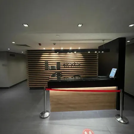 Antasya 1+1 With Pool And High Floor דירה