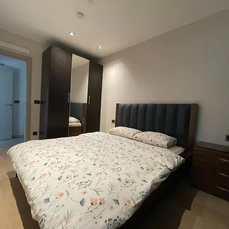 Antasya 1+1 With Pool And High Floor Appartement Istambul